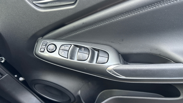 Nissan Juke 1.6 Hybrid N-Connecta 5dr Auto Hybrid Hatchback